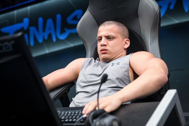 Wie groß ist Tyler1?